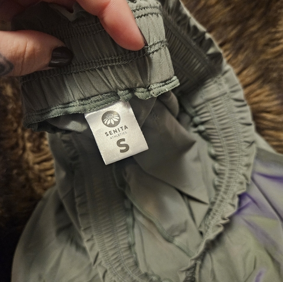 Senita Destination drawstring pants 27.5 inseam Sage green - Picture 4 of 4